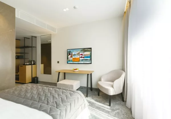 Samsung HG32CF800EUXEN téléviseur d'hôtel 32" qled - noir – Image 2